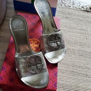 Tory Burch Silver kitten heels